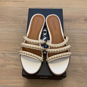Brand New Coach Isa Slide in Chalk/gold Sz 7.5